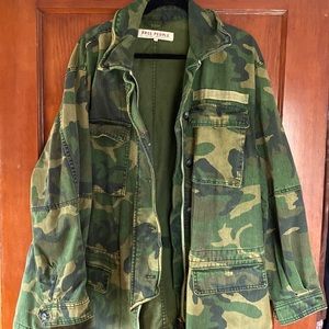 Free people camo jacket, size medium